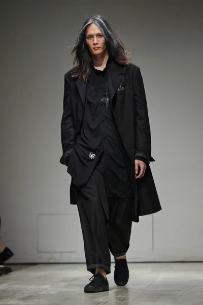 Look 4
